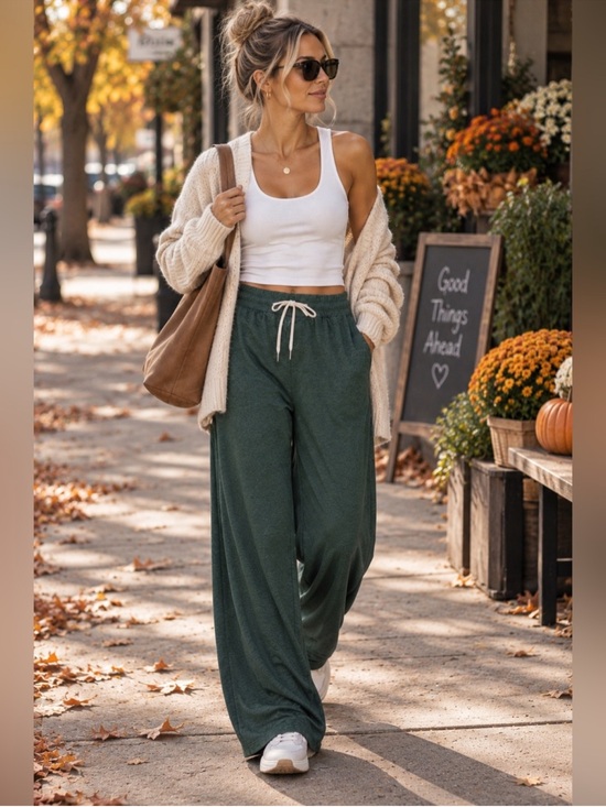 Vuori Pants - Vuori Halo Essential Wideleg Pants Hemlock Heather Green DreamKnit Size M NWT